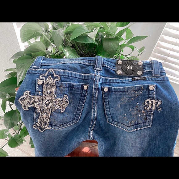 Miss Me Jeans (Buckle Exclusive) size 27 easy boot cut - Picture 2 of 4